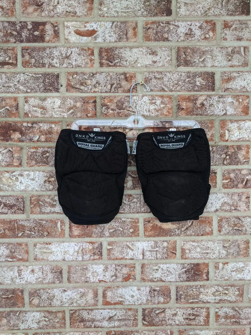 Used Bunker Kings Royal Guard Knee Pads - X-Large 1
