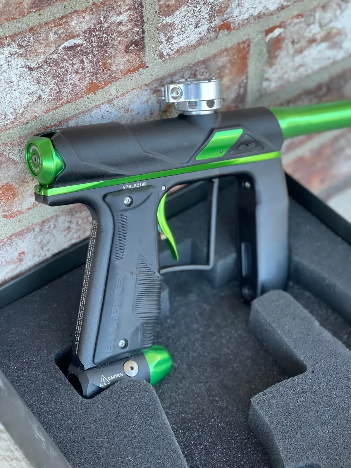 Used Empire Axe Pro Paintball Gun - Dust Black / Polished Green 1