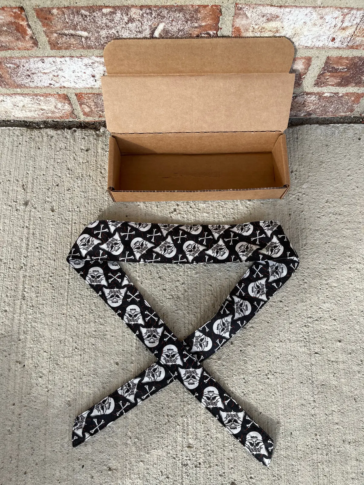 Used Sandana Vader Skull & Bones Headband - Black W/ White Tag 1