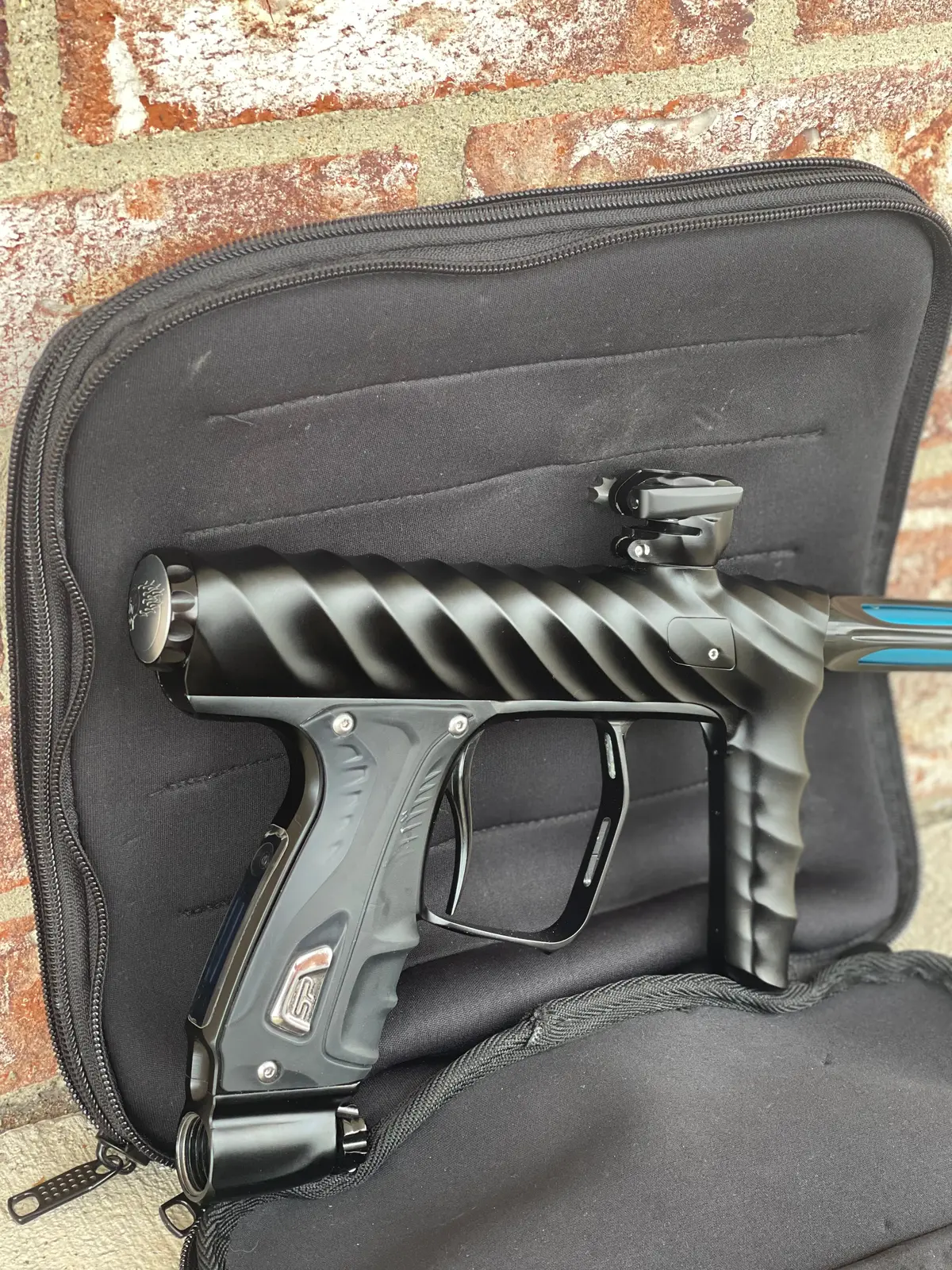 Used Adrenaline Shocker Xls Paintball Gun - W/ Adrenaline Cvo Frame And Stock Xls Electronic Frame 1