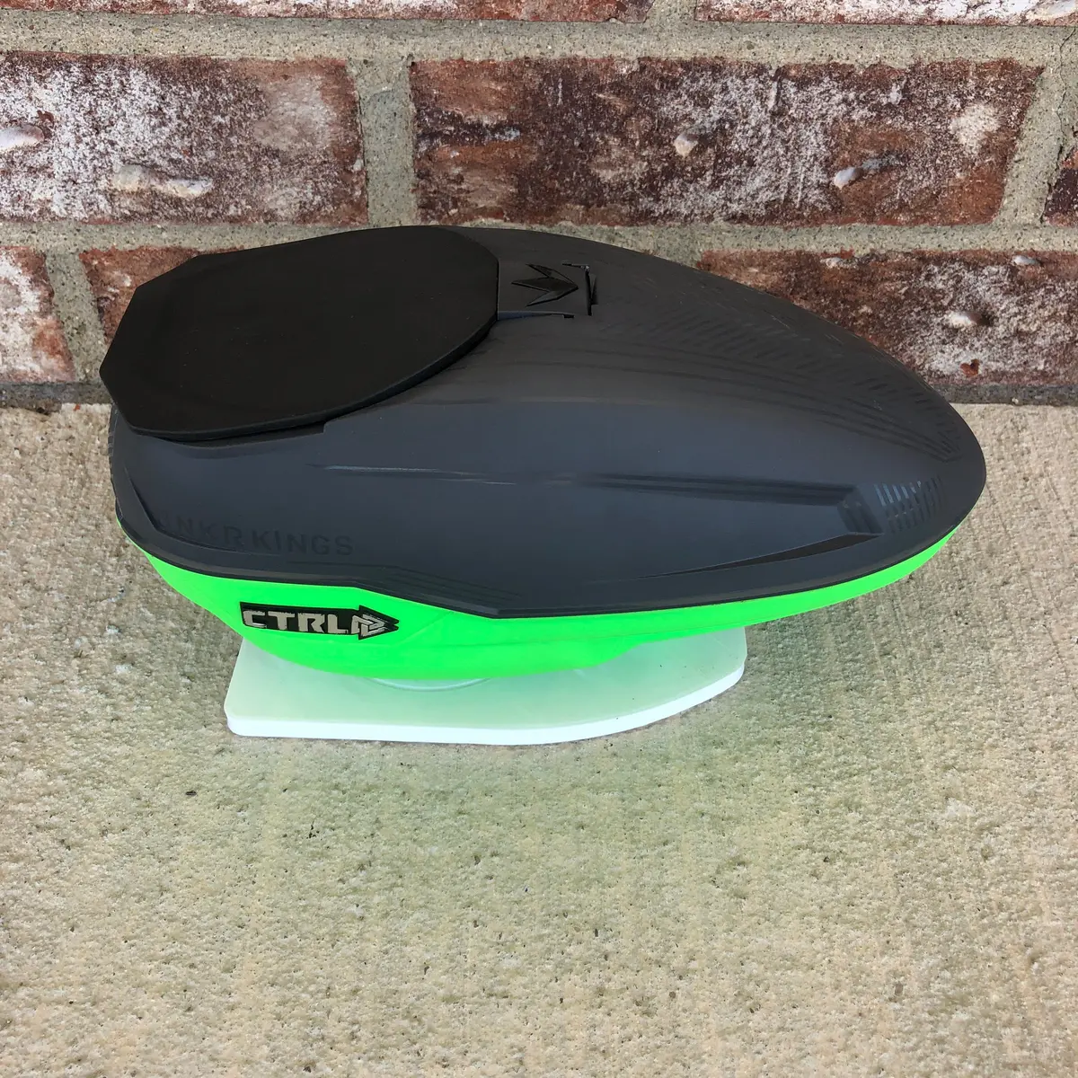 Used Bunkerkings Ctrl Paintball Loader - Graphite Lime 1