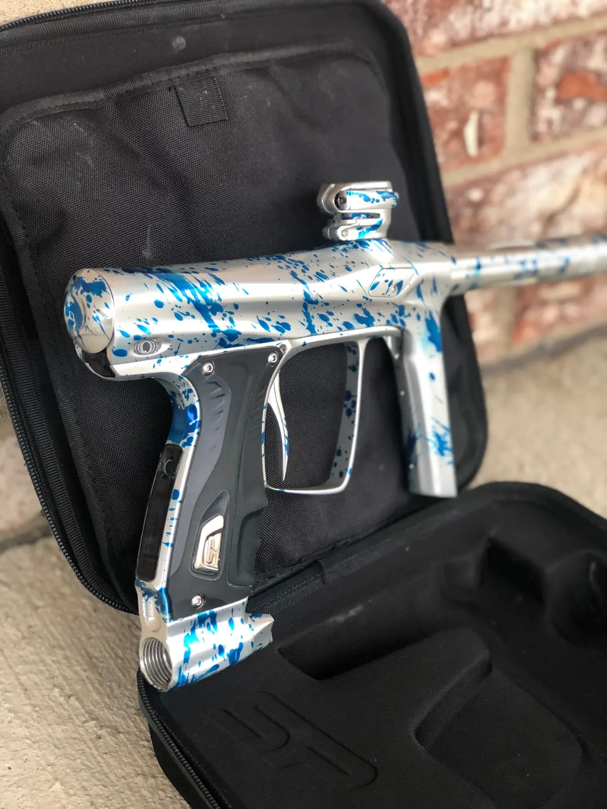 Used Sp Shocker Rsx Paintball Gun - Silver/Blue Splash 1