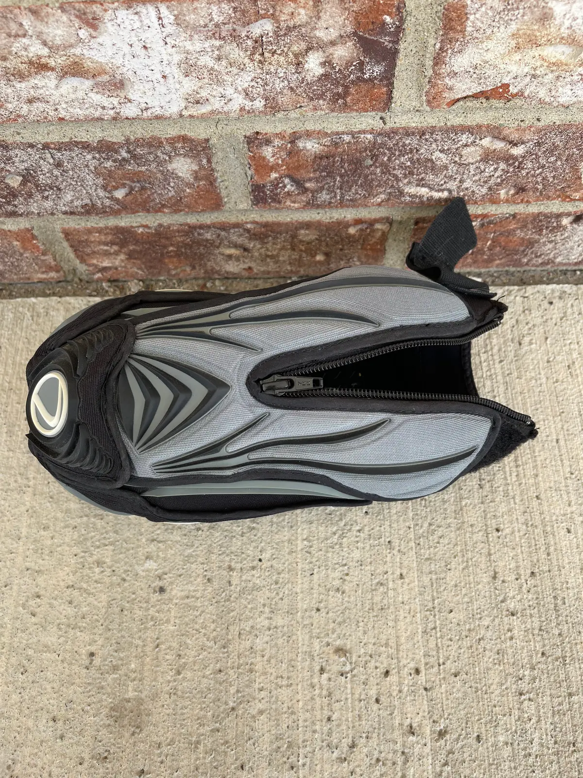 Used Dye Rhino Tank Cover - Black/Grey 1