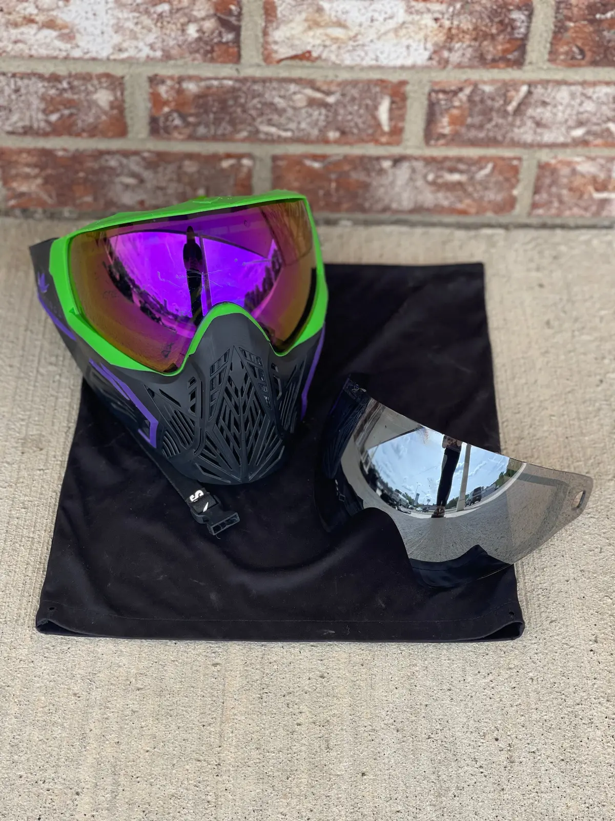 Used Bunker Kings Cmd Paintball Mask - Sucker Tenticles W/ Soft Goggle Bag And Extra Lens 1