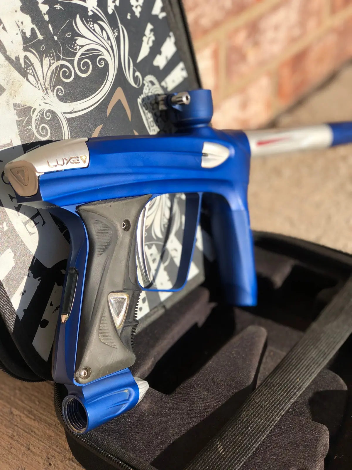 Used Dlx Luxe 2.0 Oled Paintball Gun - Blue / Silver 1