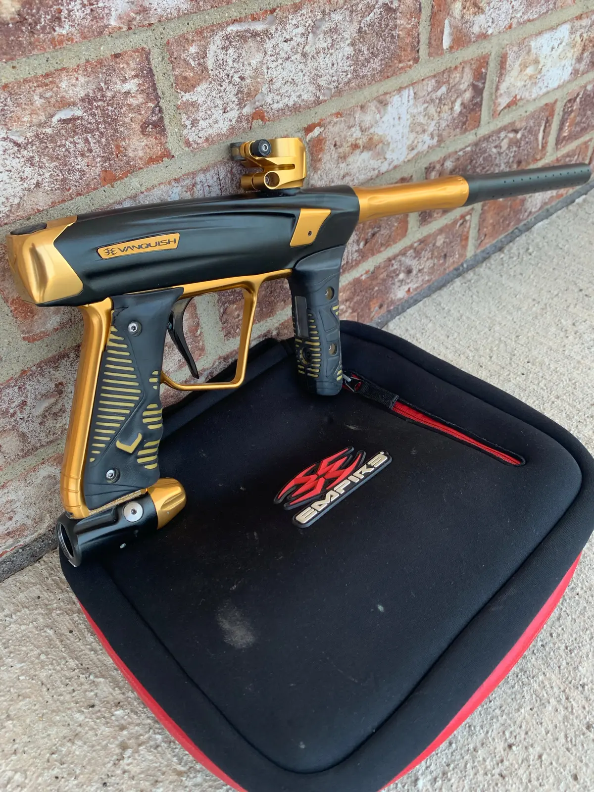 Used Empire Vanquish Gt Paintball Maker- Goldstrike 1