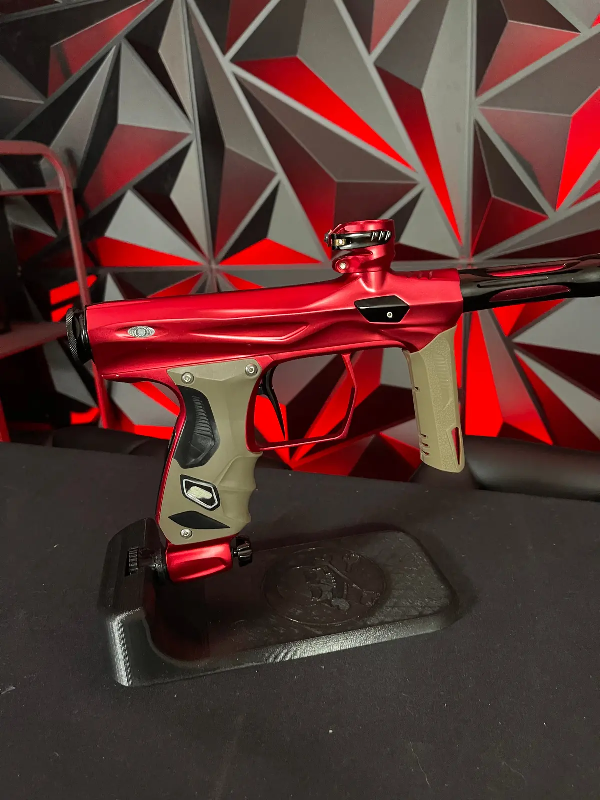 Used Shocker Amp Paintball Gun - Red W/ Earth Grip Kit & Black Grip Kit 1