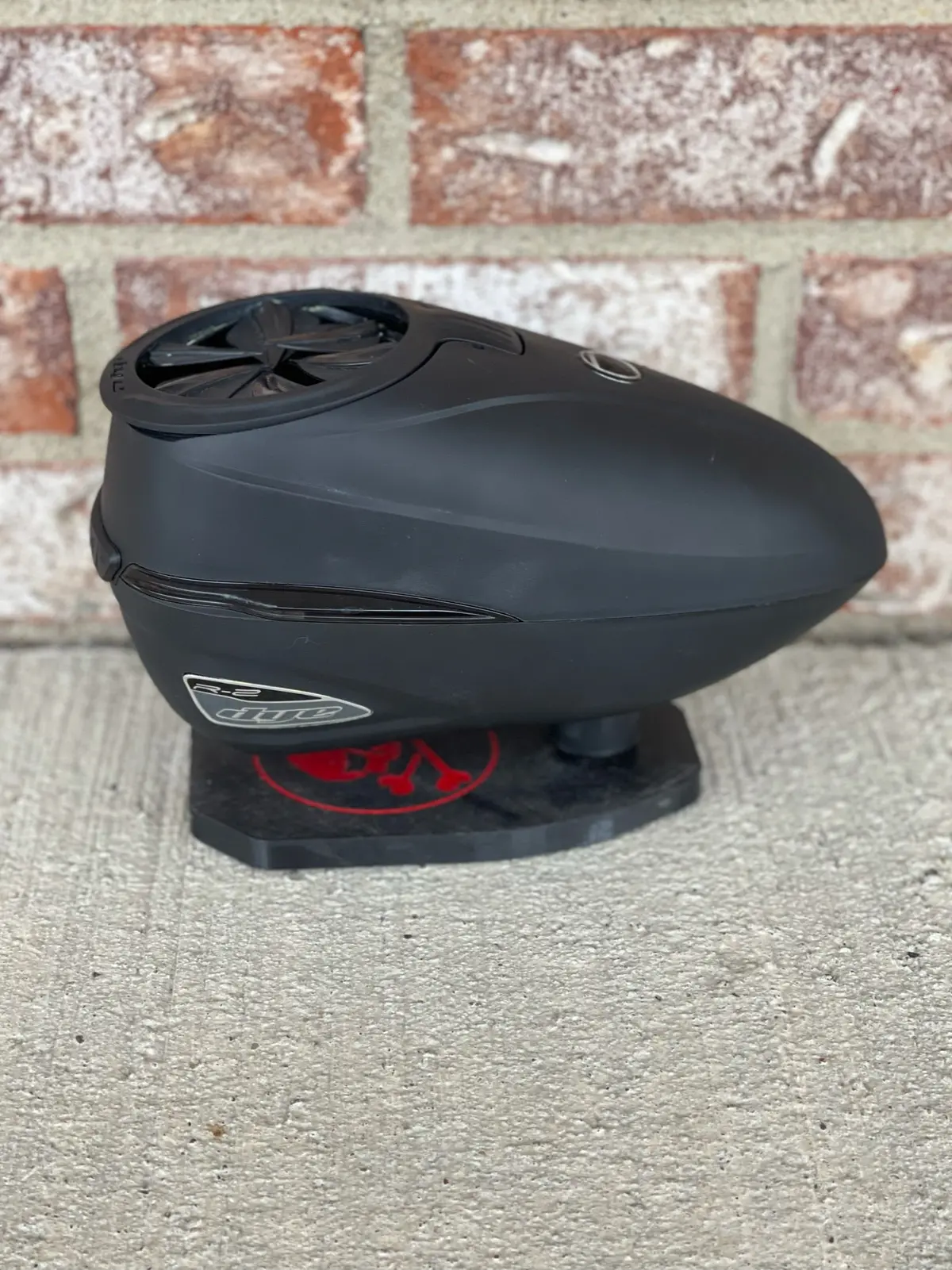 Used Dye R-2 Paintball Loader - Black/Black With Black Quick Feed 1