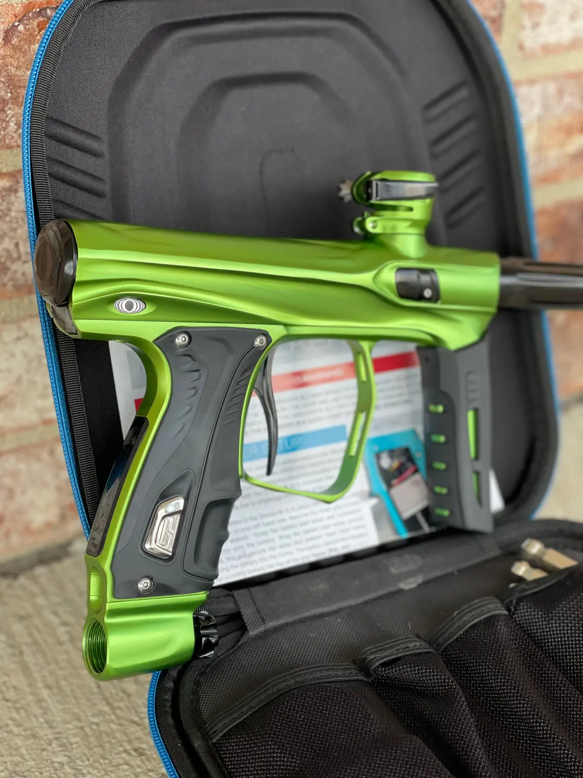 Used Shocker Xls Paintball Gun - Dust Green W/ Blackout Freak Xl Insert 1