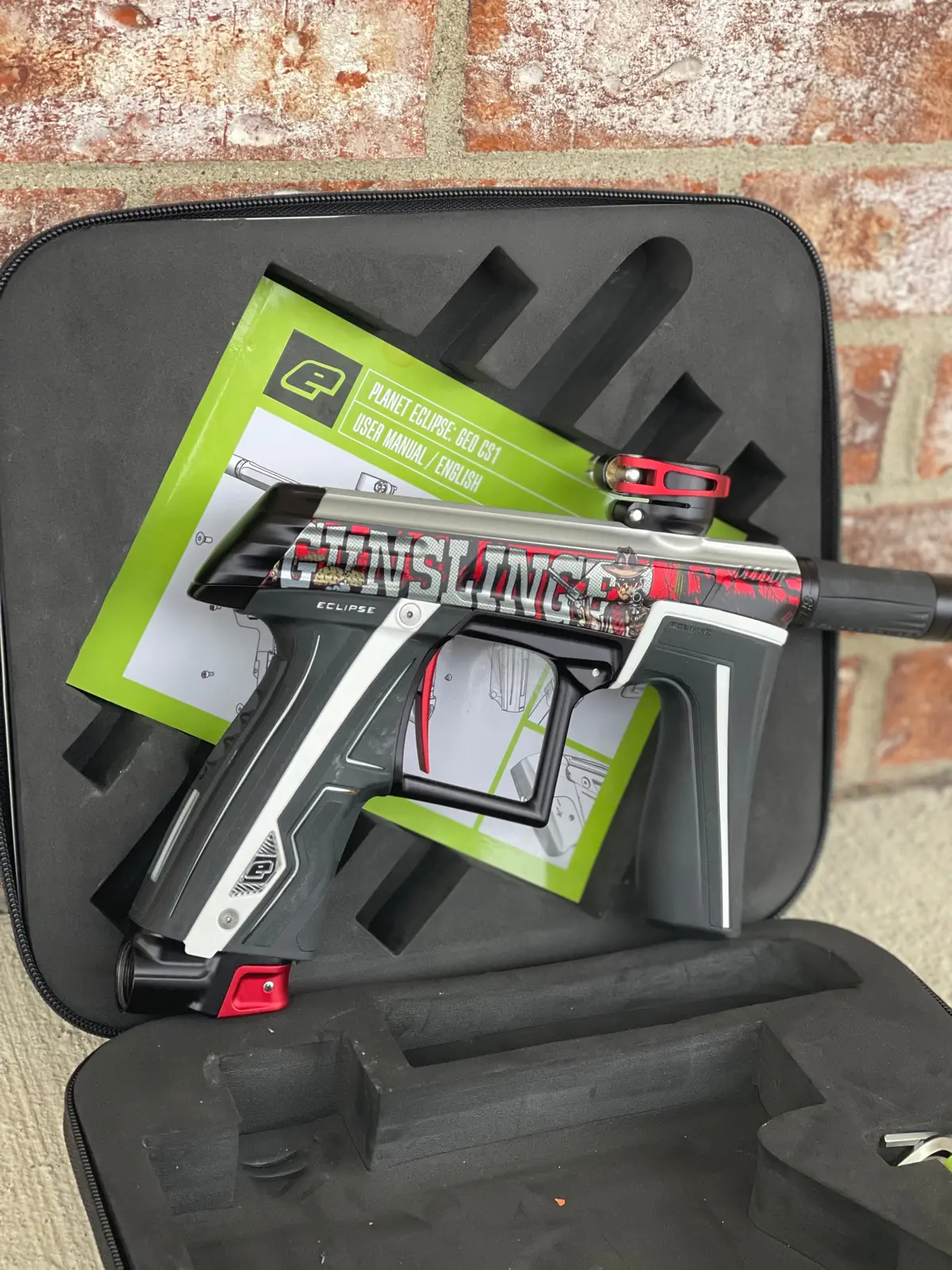 Used Planet Eclipse Cs1.5 Paintball Gun - Le Gunslinger #5 W/ 3 Core Fl Tips And Matching Carbon Fiber Fl Barrel 1