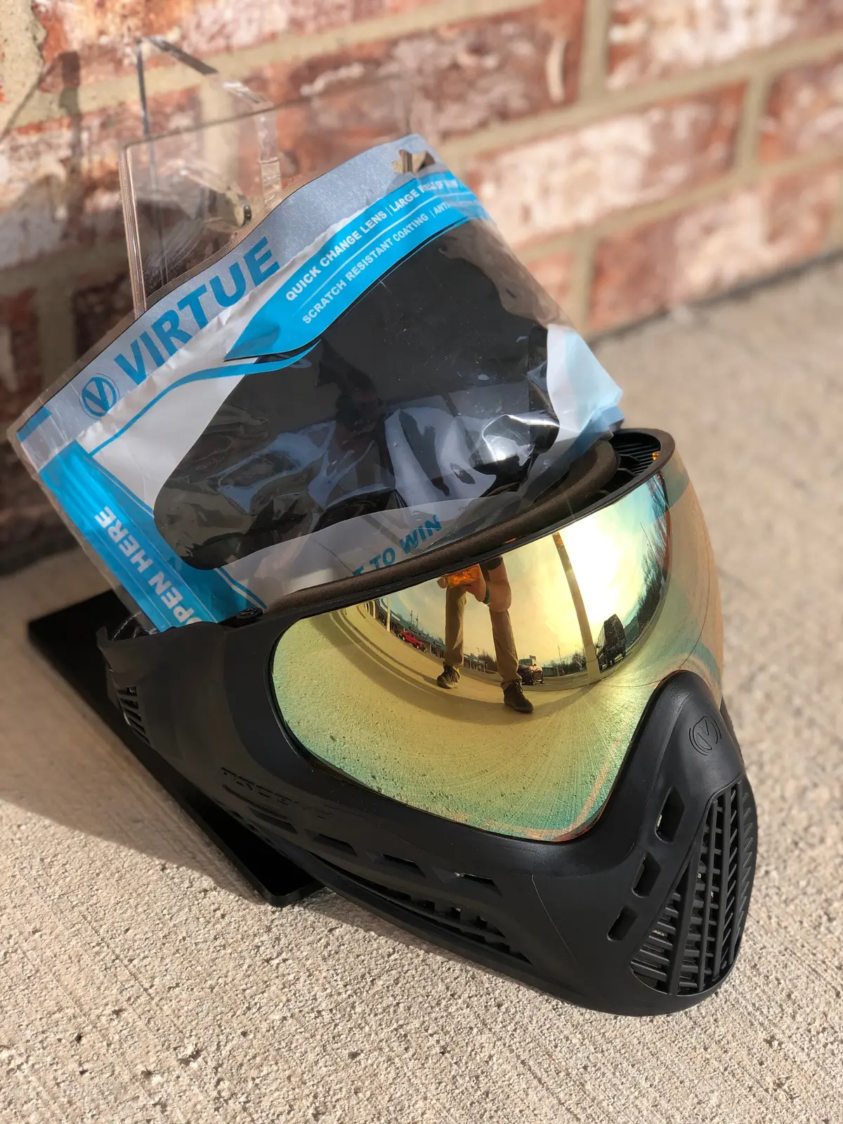 Used Virtue Ascend Paintball Mask - Black W/ Smoke & Gold Mirror Lens 1