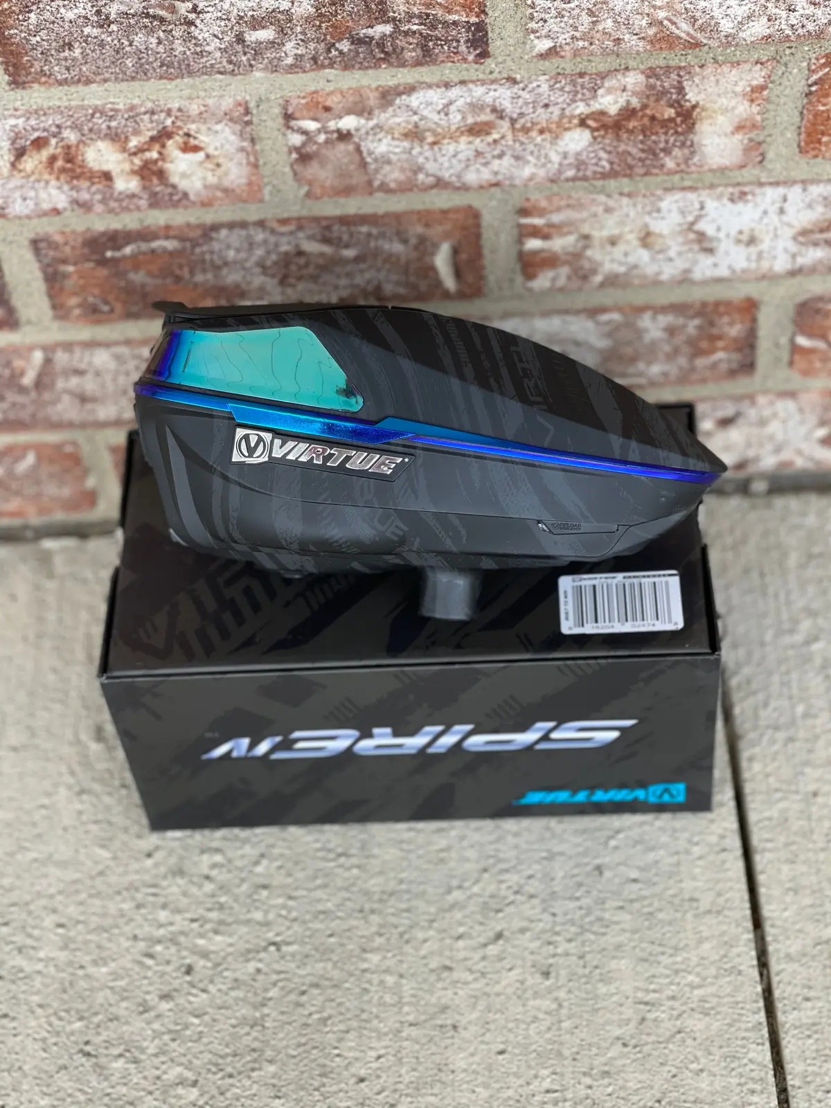 Used Virtue Spire 4 Paintball Loader - Graphic Ice 1