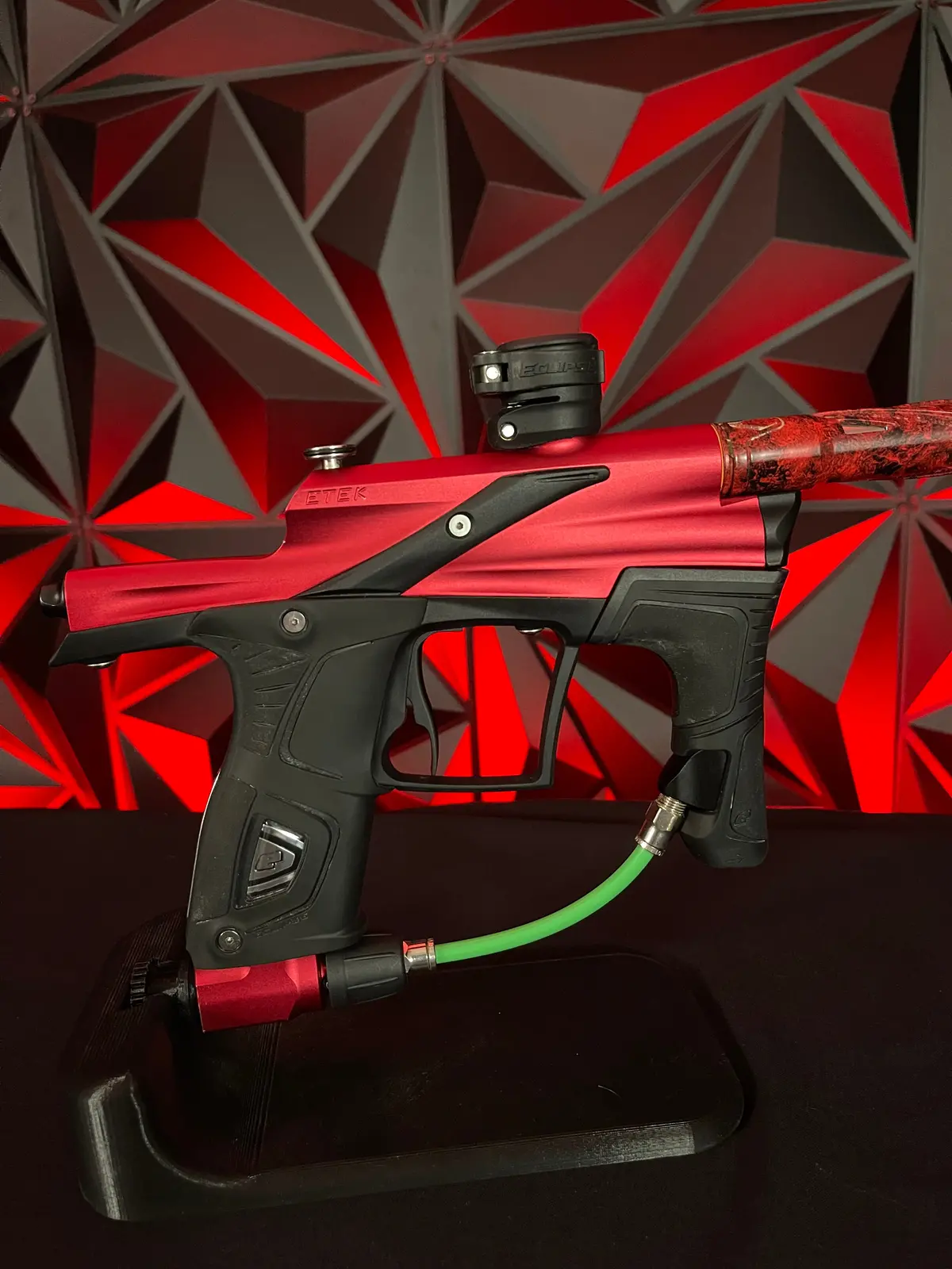 Used Planet Eclipse Etek 5 Paintball Gun - Red W/ Oled & Carbon Ic Red Camo Barrel 1