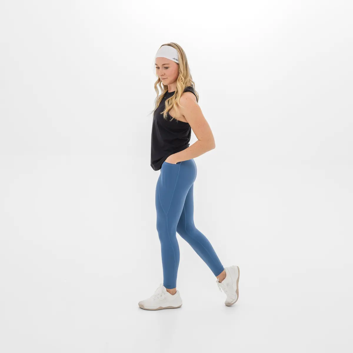 Women's Breakthrough Leggings: Harbor 1