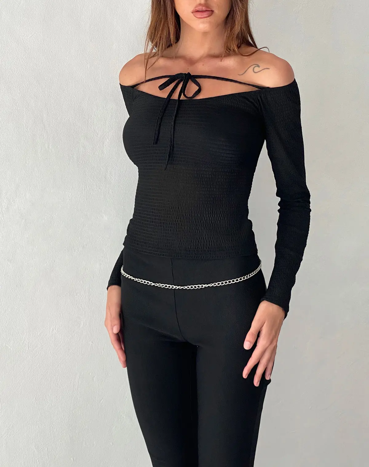 Alondra Long Sleeve Tie Front Top In Textured Black 1