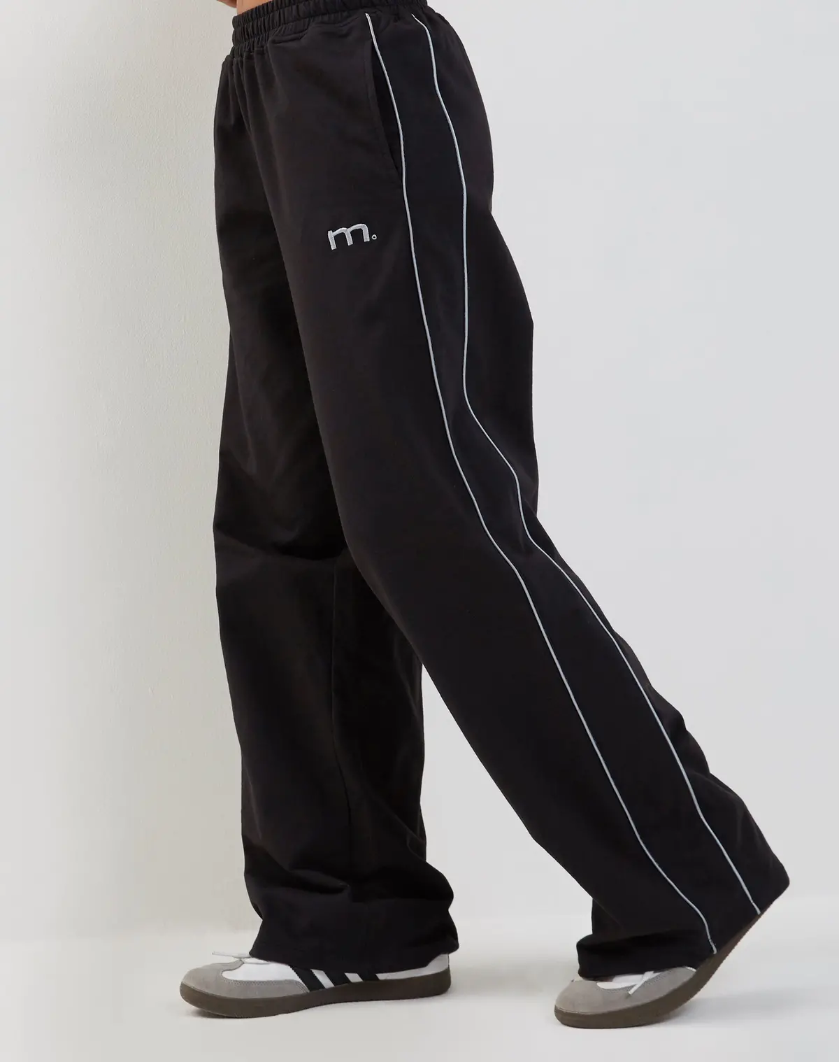 Benton Wide Leg Jogger In Black With Dark Grey Piping And 'M' Embroidery 1
