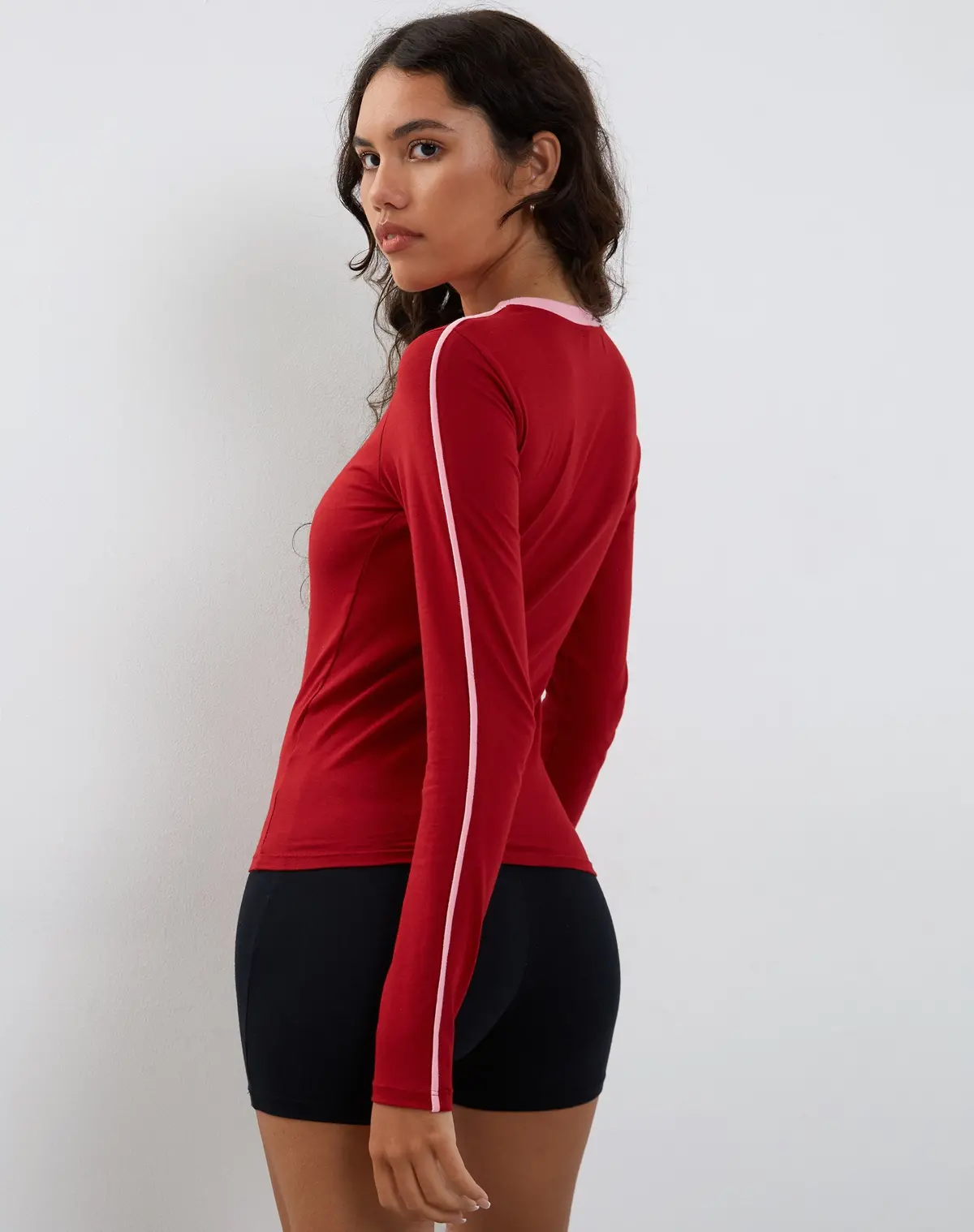 Bonija Long Sleeve Top In Red With Pink Binding 3