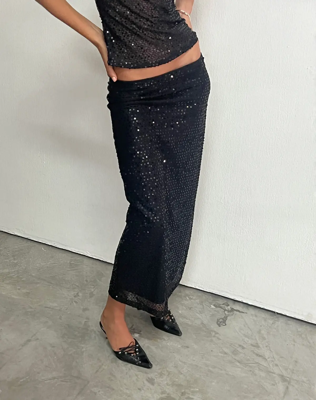 Tresha Maxi Skirt In Sequin Knit Black 1