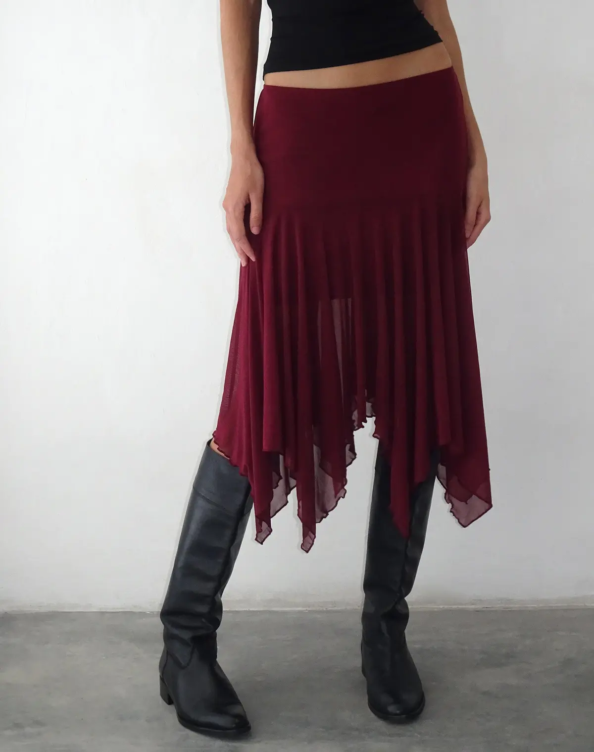 Jovali Low Waist Midi Skirt In Mesh Maroon 1