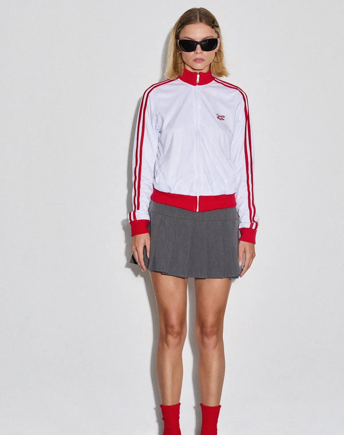 Makira Zip Up Jacket In White With Red Double Stripe 1