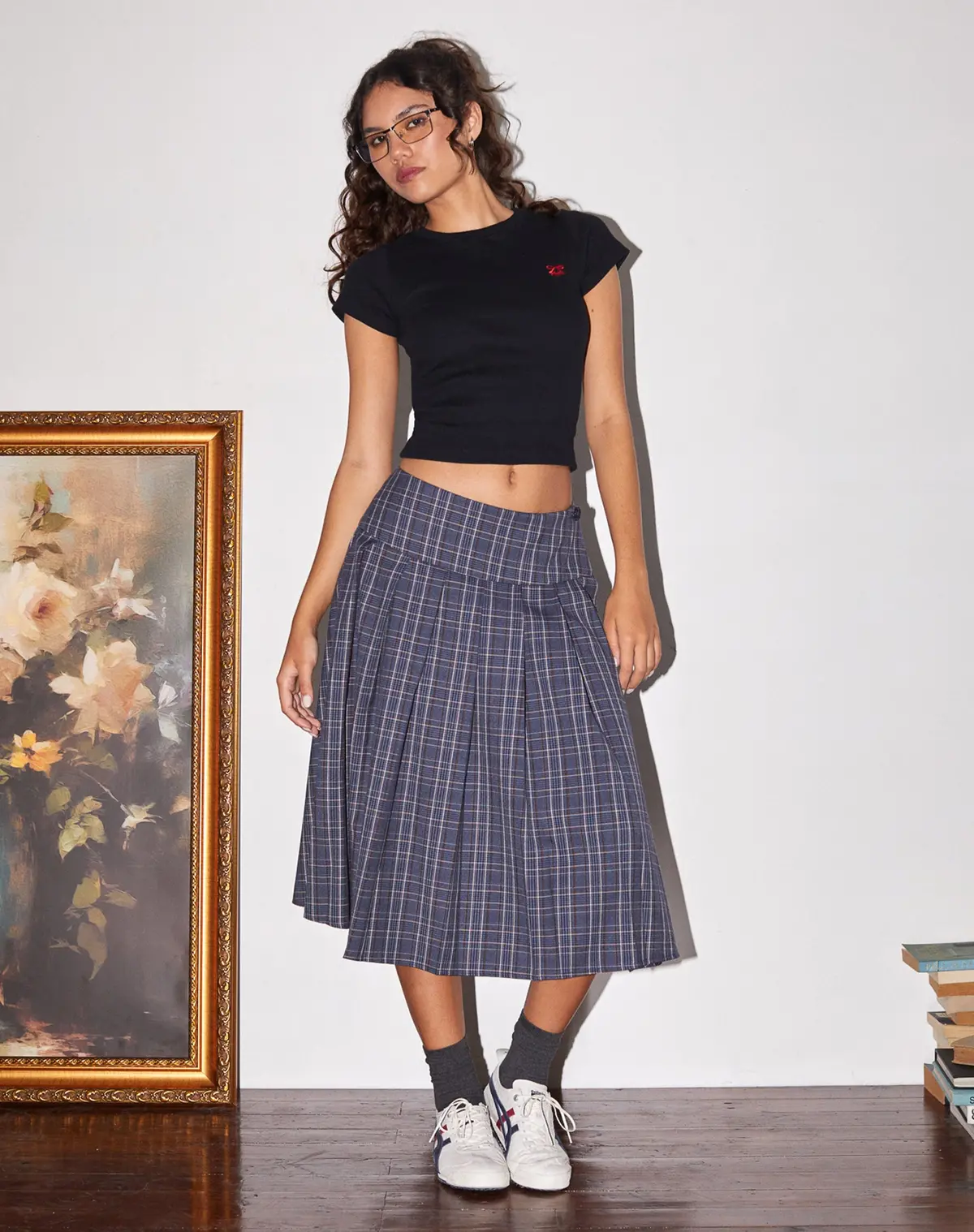 Catelyn Pleated Midi Skirt In Navy Check 1