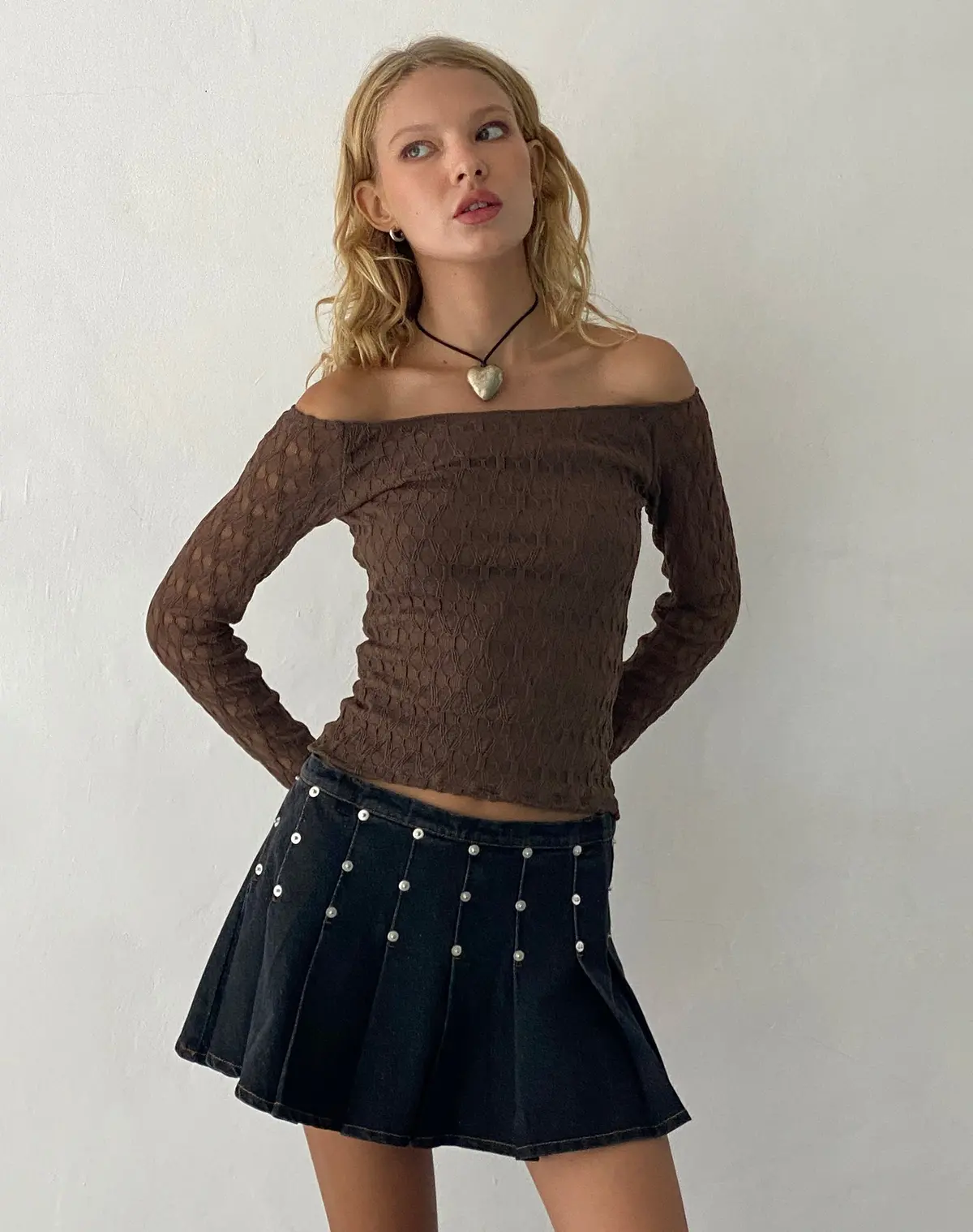Neira Long Sleeve Bardot Top In Textured Knit Mocha 1