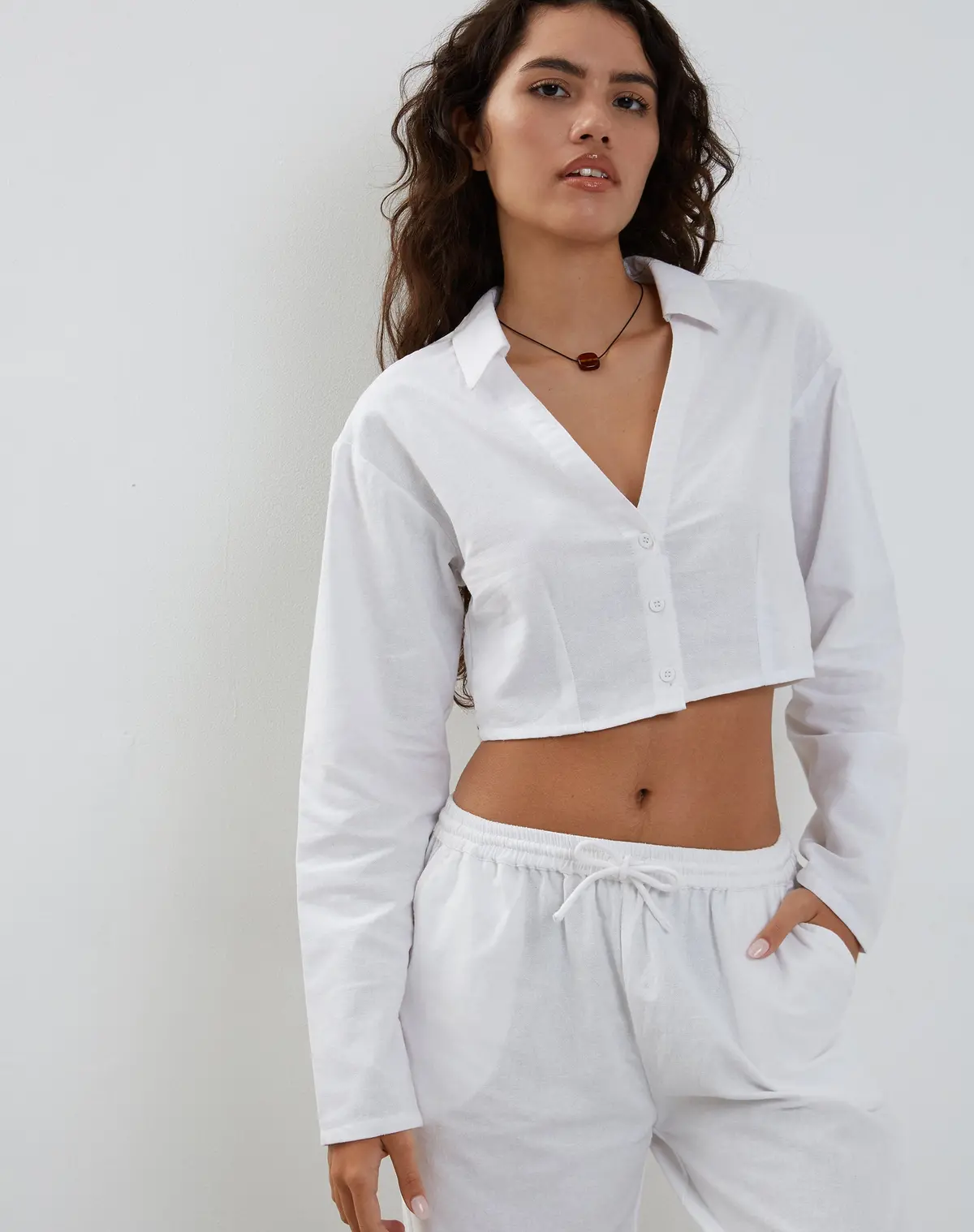 Lyse Super Cropped Shirt In White 1