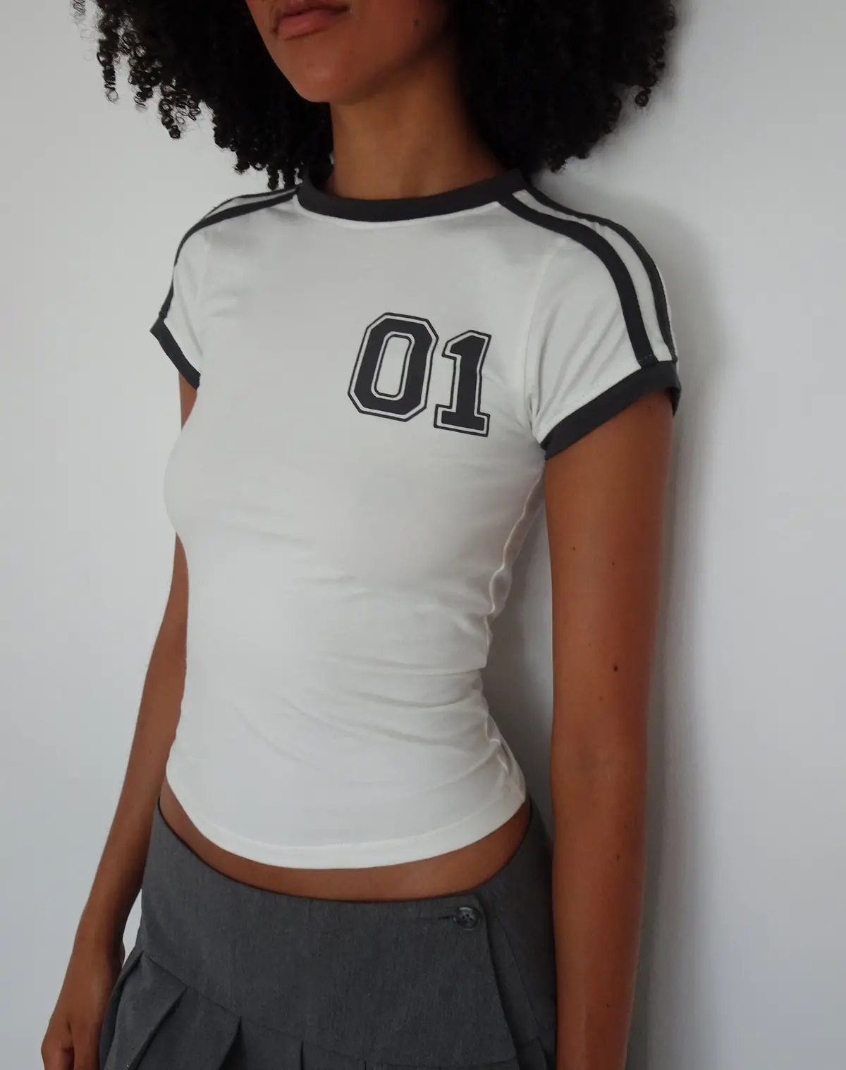 Salda Sporty Tee In Off White With Contrast Binding 1