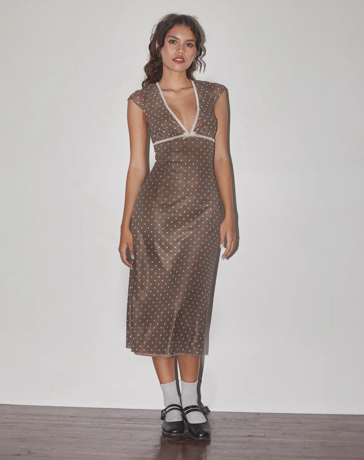 Vilinia Midi Dress In Basic Polka Brown 1